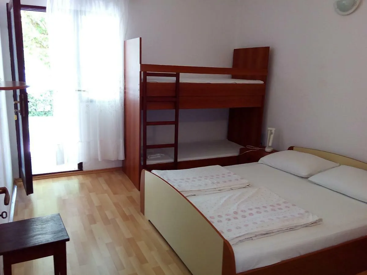 Apartmani Toni Starigrad Paklenica