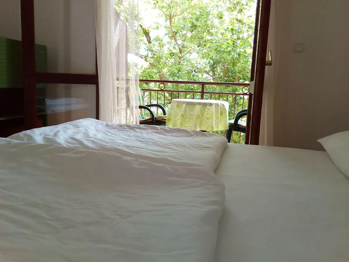 Apartmani Toni Starigrad Paklenica Lägenhet
